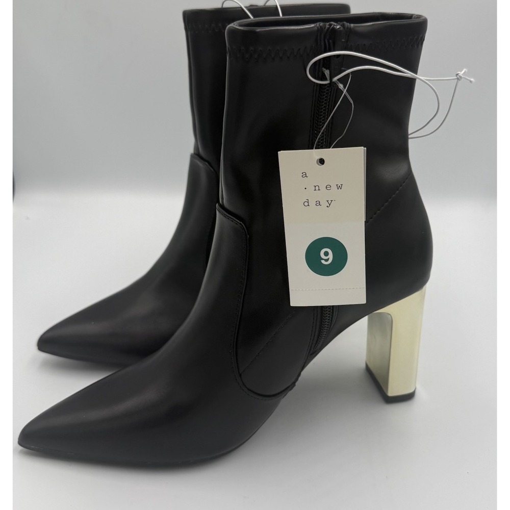A New Day Womens Black Pointed Toe Ankle Boots Gold Block Heel Size 9 NWT